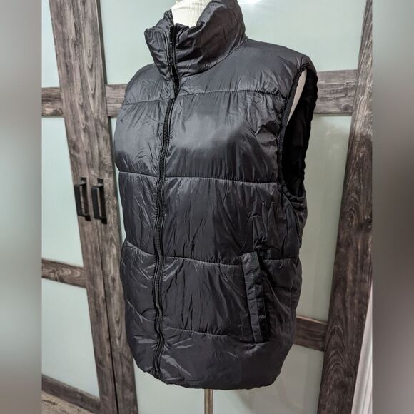 Zara classic puffer vest - Picture 2 of 3